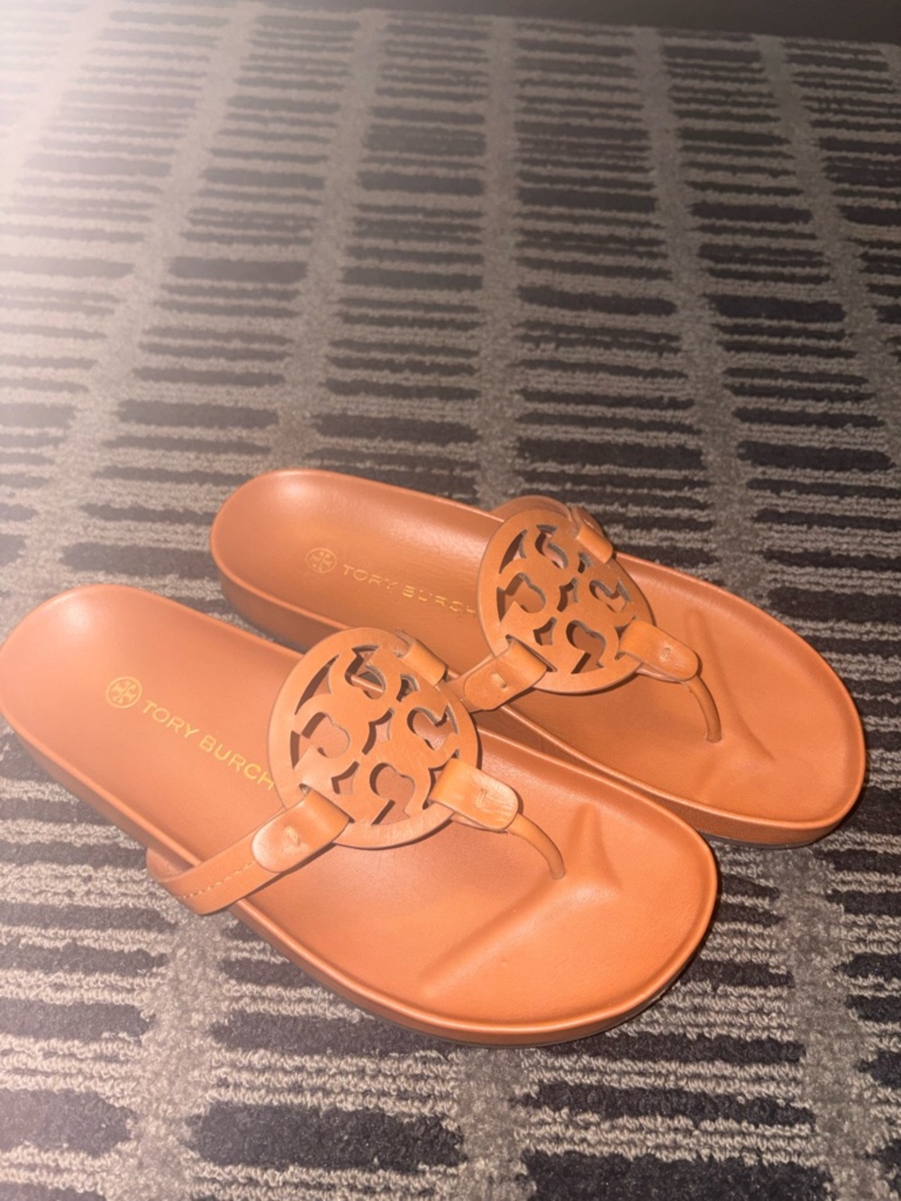Tory Burch Miller Cloud sandals - Picture 3 of 14